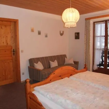 Haus Hillebrand Hans *